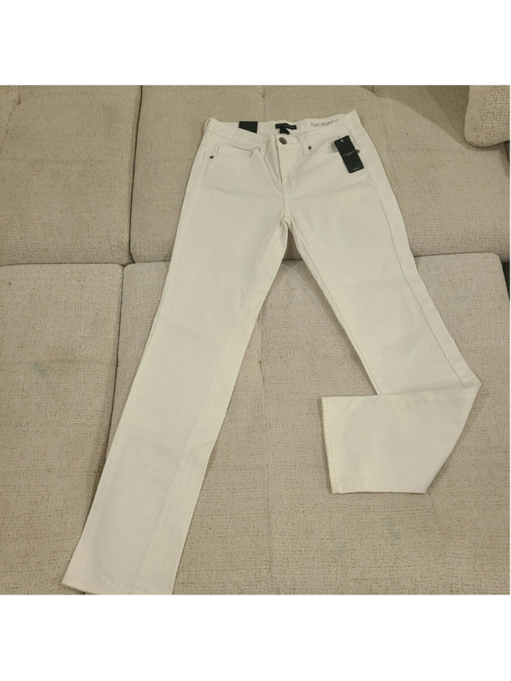 NEW Madison Jeanswear Belks Jeans Modern Skinny Straight White Size 4 33" Inseam